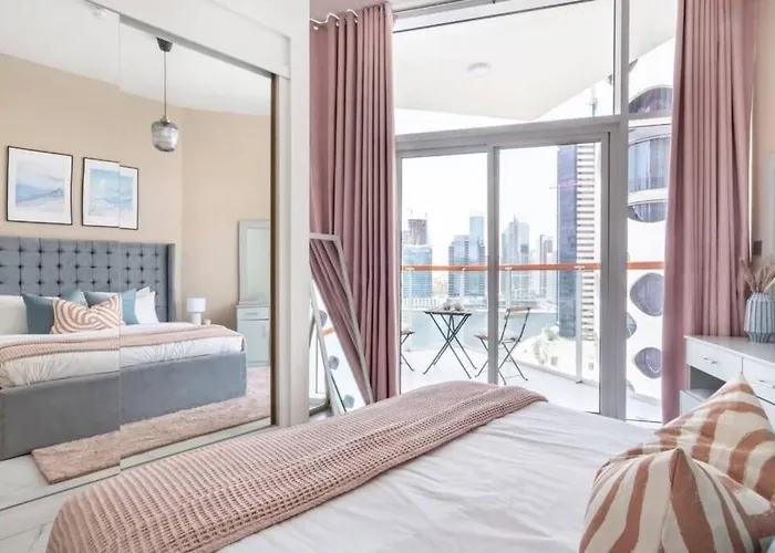 Lux Marasi Moods 2Bd 7Px Burj Khalifa & Canal Views