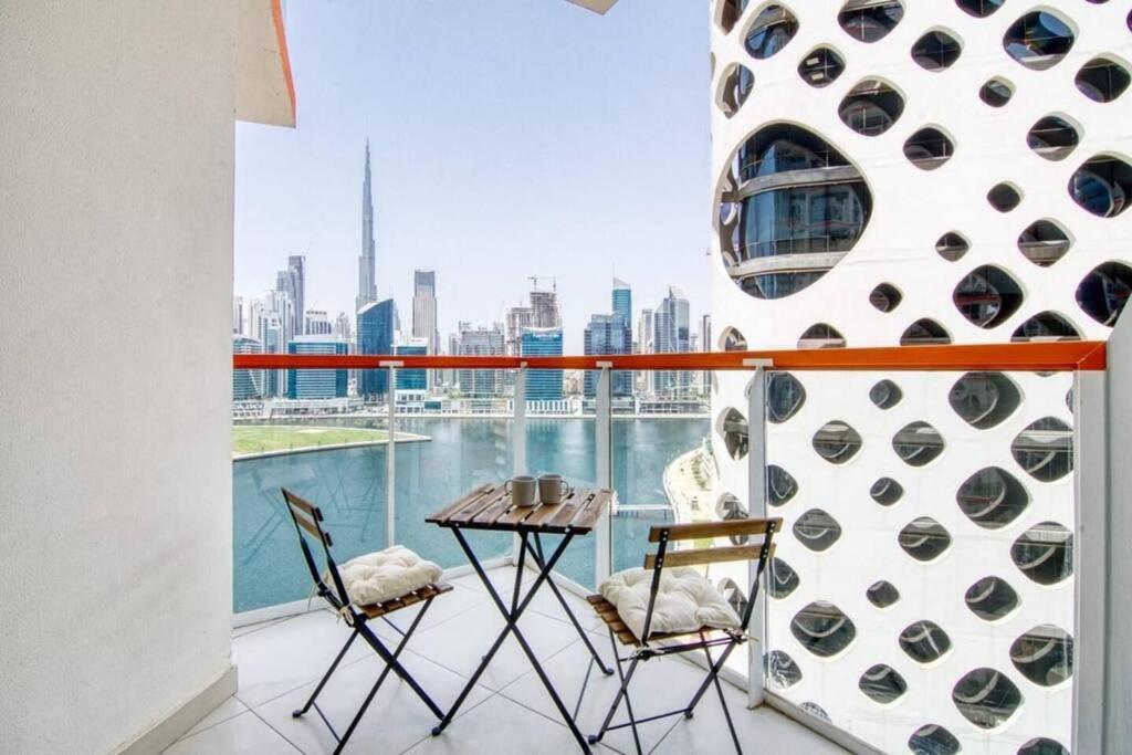Apartamento Lux Marasi Moods 2bd 7px Burj Khalifa & Canal Views Dubai